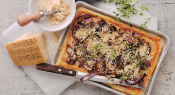 Tortino con cipolla rossa, timo e Parmigiano Reggiano